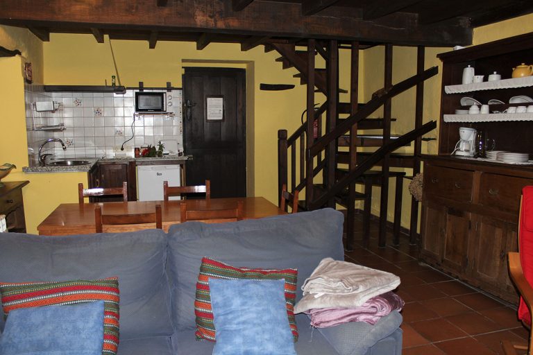 El Correntiu salon cocina 768x512