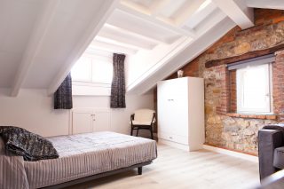 cama-matrimonio-piso-turistico-ribadesella