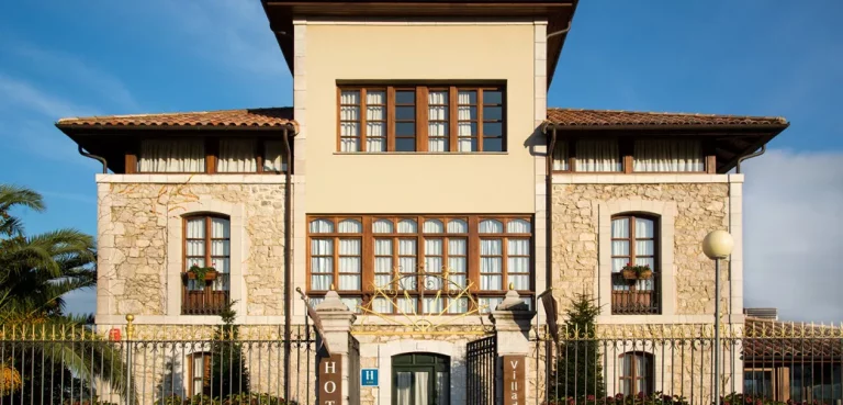 edificio hotel villadesella ribadesella 768x369