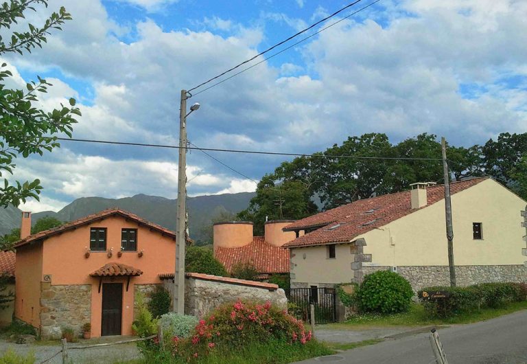 exterior complejo correntiu rural 768x530