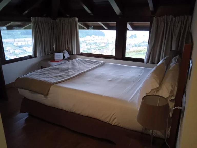 habitacion doble superior hotel villadesella 768x576