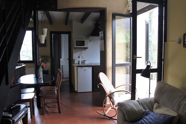 salon apartamento silos correntiu sardalla ribadesella 768x512